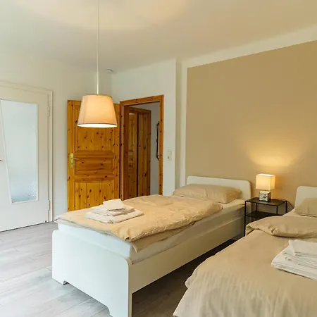 Grosszuegiges Apartment Mit Balkon Fuer Monteure Und Feriengaeste Dillingen/Saar Exterior foto
