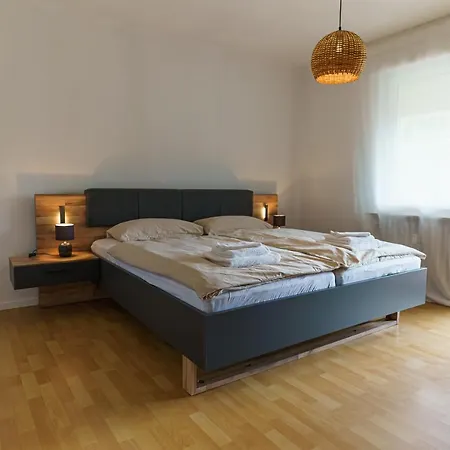 Grosszuegiges Apartment Mit Balkon Fuer Monteure Und Feriengaeste Dillingen/Saar Exterior foto