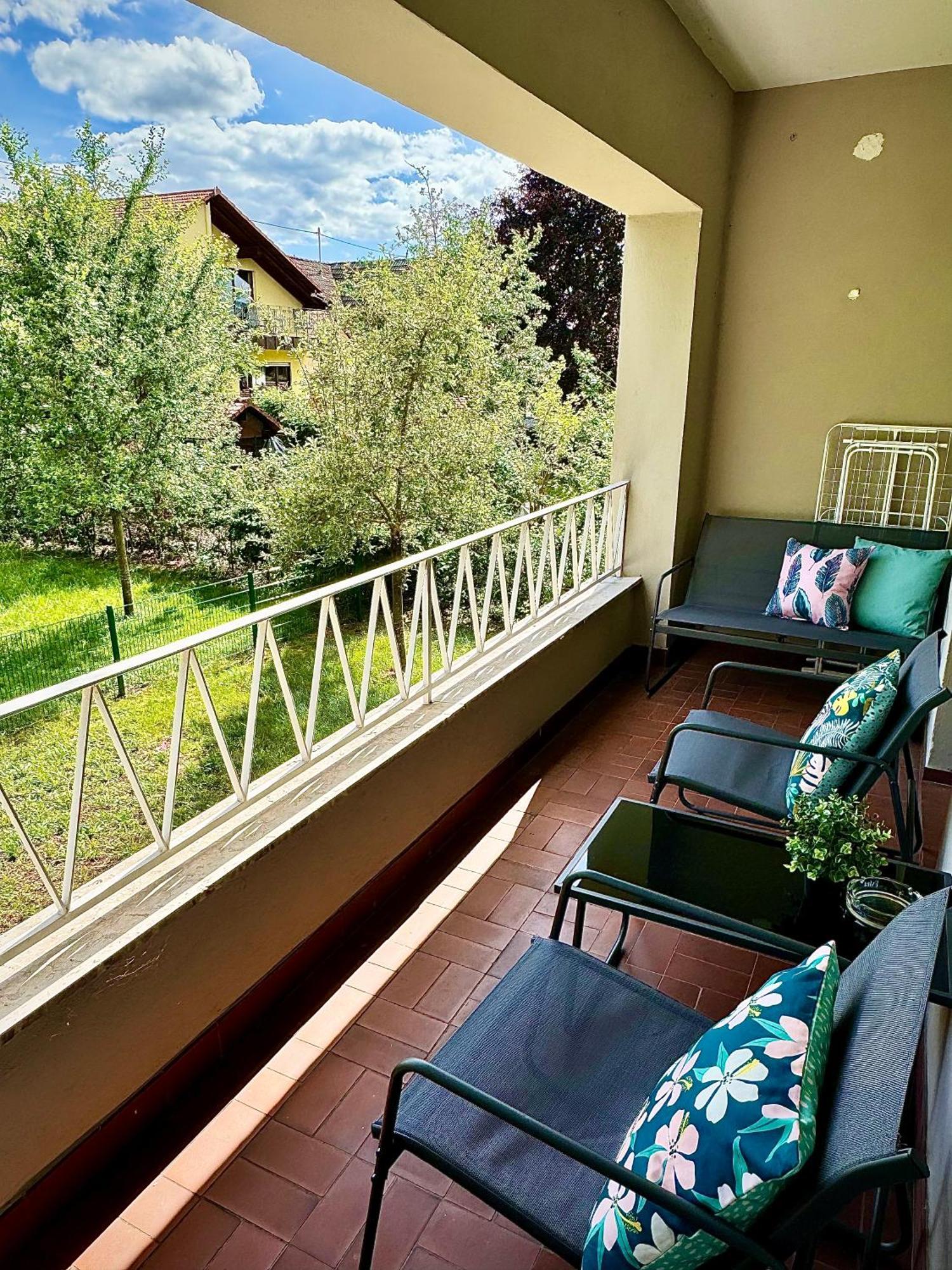 Grosszuegiges Mit Balkon Fuer Monteure Und Feriengaeste Dillingen an der Saar